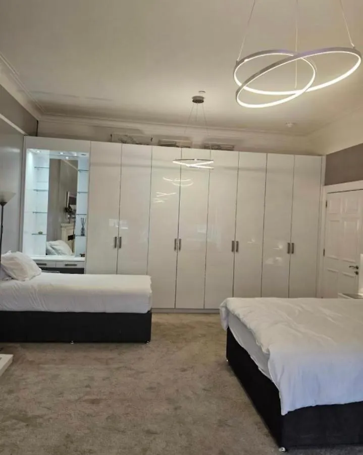 Luxury Family Room With Private Bathroom In The Heart Of Εδιμβούργο Ηνωμένο Βασίλειο